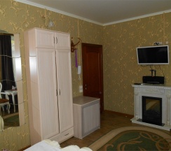 ПОЛУЛЮКС в Лефортовский дворик