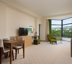 Люкс с видом на сад в Green Resort