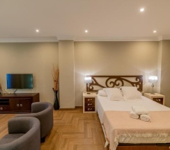 Двухместный номер Deluxe двуспальная кровать в Hotel Monasterio Granada - Adults Only
