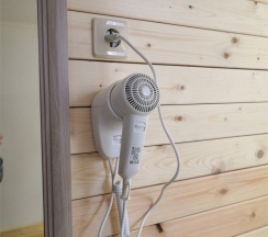 Двухместная номер - капсула с душем и туалетом маленькое окно в Арт Галактика