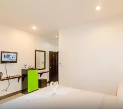 Двухместный номер Superior двуспальная кровать в Baan Yuyen Karon Guesthouse