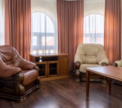 Премиум с кухней (Трехкомнатный 4-х местный номер без балкона) в Odeon