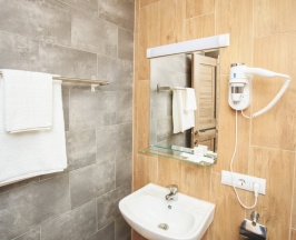 Двухместный номер Standard с видом на город 2 отдельные кровати в У медового моста