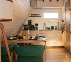 A-frame house в Хатка