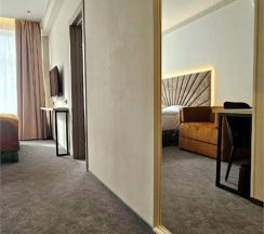 Комбинированный номер (трехкомнатный) в Веллион Водный