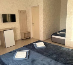 Двухместный номер Standard с балконом двуспальная кровать в Родительский очаг