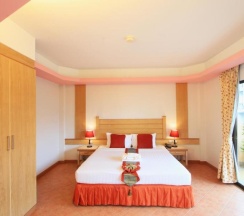 Двухместный номер Superior с видом на бассейн двуспальная кровать в Baan Boa Resort