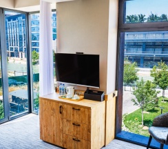 Двухместный номер Standard с красивым видом из окна двуспальная кровать в Hotel River Inn