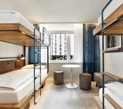 Четырёхместный номер в H2 Hotel München Olympiapark