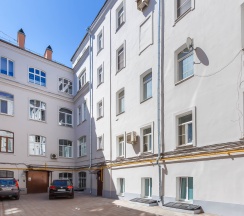 Квартира в Апартаменты на Варсонофьевский переулок 4