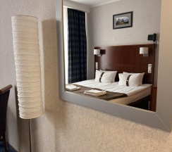 Номер комфорт с 1 двуспальной кроватью в Рублев