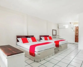 Четырёхместный номер Standard в OYO Hotel Jaguar