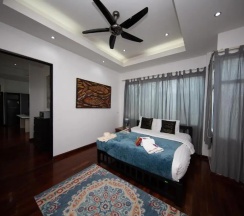 Вилла с 6 комнатами в Villas In Pattaya