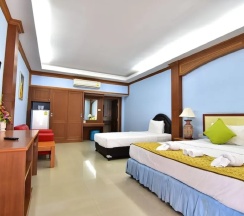 Трёхместный семейный номер Standard в Ampan Resort