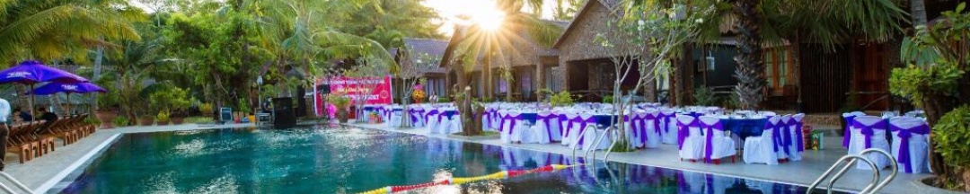 Двухместное семейное бунгало с видом на сад двуспальная кровать в Mai Phuong Resort Phu Quoc