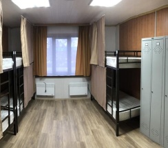 Кровать в 6-местном общем номере (удобства на этаже) в Турист