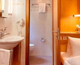 Одноместный номер Standard с балконом в Hotel Capricorn