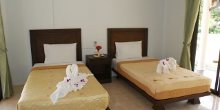 пляж Кай Бае: Курортный отель Coral Resort