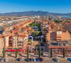 Апартаменты с 3 комнатами в Xon's Platja Hotel Apartments