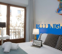 Семейный номер Standard с балконом в Casual Ilbira Granada Hotel