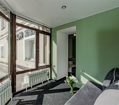 Четырехместный номер с диваном в Берисон