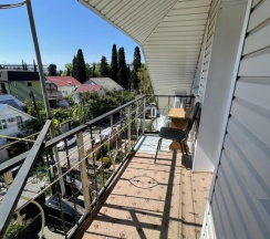 Пятиместный номер Standard с балконом в Ольга