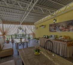 4+ местный Люкс с балконом 3 этаж в Лакшми