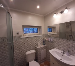 Апартаменты шестиместные в Листья травы