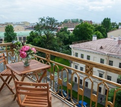 Люкс с балконом в Дом Рериха