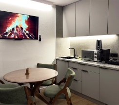 Дом «DOUBLE» с банным чаном на террасе в Luxe House