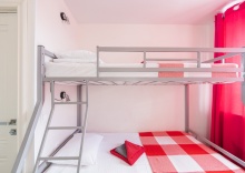 Стильная двухместная комната с видом на город. в Star home