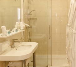 Бизнес Класс с двумя односпальными кроватями в Чарушин