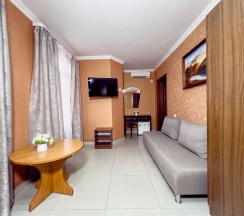 Семейный с балконом в Три богатыря by Viva Hotels Group
