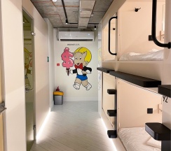 Двуспальная капсула (верх) в Deep Hotels