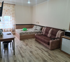Полулюкс на четверых (2 двухсп. кров. + 2 доп.места) в Подсолнух