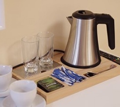 П-люкс с 1 двуспальной/2 односпальные и кресло-кровать в Barin Residence Center