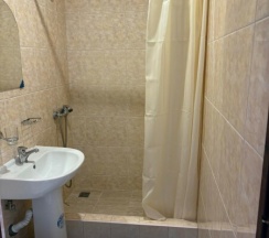 Трёхместный стандарт с видом на сад в Дежавю