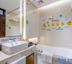 Люкс в Rising Hot Spring Resort Kunming