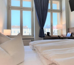 Двухместный номер Standard двуспальная кровать в Melarose Feng Shui Hotel