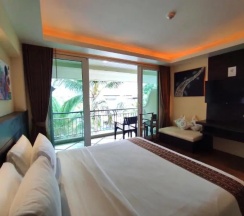Двухместный номер Superior с видом на бассейн (двуспальная кровать) в R-Mar Resort and Spa