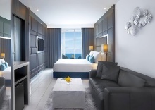 Двухместный номер Superior oceanfront двуспальная кровать в Amari Residences Pattaya