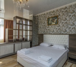 Номер Deluxe (общая ванная комната) в Золотая корона