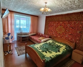 Апартаменты c 1 комнатой с балконом в Квартира в центре