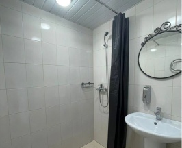 Койко-место в женском номере на 8 человек в Samsonov Hotels
