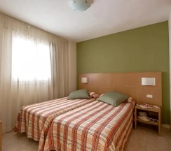 Семейный номер Standard в Apartamentos California