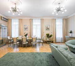 Апартаменты Premium с 3 комнатами с красивым видом из окна в GM Apartments