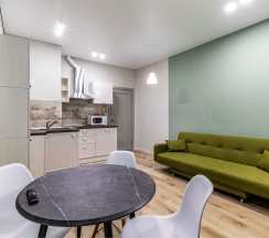 Декабристов  20 -77 в Poshtel VDali