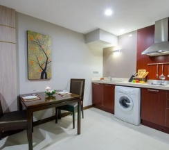 Семейный люкс в Grand Asoke Suites Boutique Residence