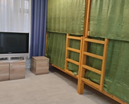 Койко-место в восьмиместном общем номере для мужчин и женщин   в Малахит