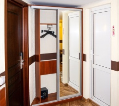 Номер первой категории без вида в Лермонтова 8